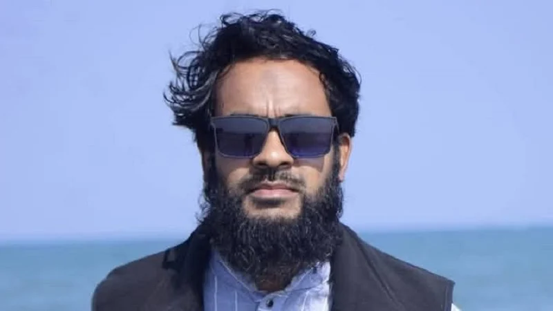 নিষিদ্ধঘোষিত হিযবুত তাহরীরের বিরুদ্ধে সোচ্চার শিক্ষার্থীকেই তুলে নেওয়ার অভিযোগ