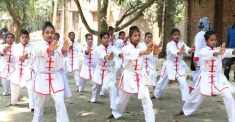 কারাতে শিখে আত্মরক্ষার কৌশল রপ্ত করছেন তরুণীরা