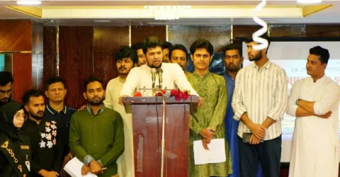 আওয়ামী লীগ বিদেশ থেকে আসা ‘প্রতিস্থাপিত শক্তি’: মাহফুজ আলম