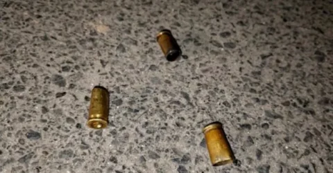 মোটরসাইকেলে চেপে খুলনায় সশস্ত্র মহড়া, ফাঁকা গুলি