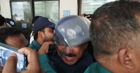 আগামী নির্বাচনের জন্য দোয়া চাইলেন শাজাহান খান