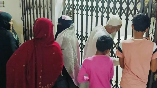 মায়ের সঙ্গে কেনাকাটা করতে গিয়ে অটোরিকশা চাপায় শিশুর মৃত্যু