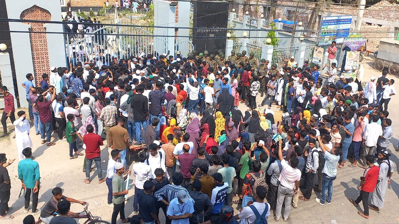 মাগুরায় শিশু ধর্ষণ : গভীর রাতে শুনানি, ৪ আসামি রিমান্ডে