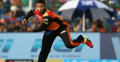 আইপিএলের তিন দলের সঙ্গে সাকিবের আলোচনা