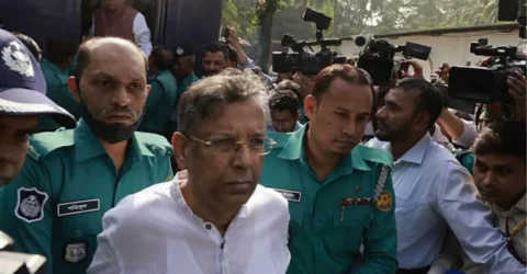 সাতসকালে আদালতে আনিসুল–শাজাহানসহ ১৮ জন