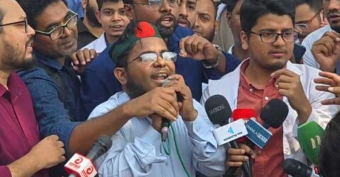 চিকিৎসকদের কর্মবিরতি প্রত্যাহার, অযাচিত বলপ্রয়োগের প্রতিবাদ
