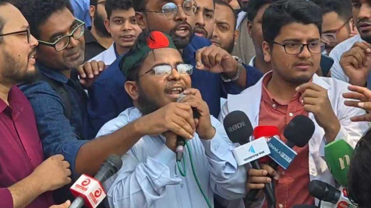 চিকিৎসকদের কর্মবিরতি প্রত্যাহার, অযাচিত বলপ্রয়োগের প্রতিবাদ