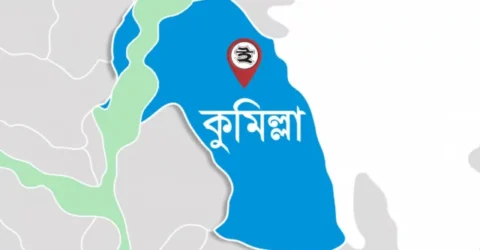 মনোহরগঞ্জে পায়ের সঙ্গে পা লাগা নিয়ে ফল ব্যবসায়ীকে ছুরিকাঘাত