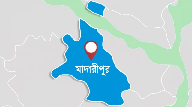 মাদারীপুরে শ্রমিক দলের কমিটি নিয়ে সংঘর্ষ, সভাপতিকে কুপিয়ে হত্যা
