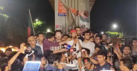 সারা দেশে ক্লাস বর্জনের ডাক শিক্ষার্থীদের