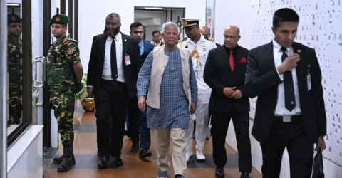 দেশে পৌঁছেছেন প্রধান উপদেষ্টা
