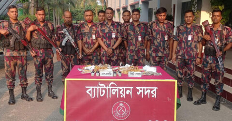 যাত্রীবাহী ট্রেনে মিলল ৪ কোটি টাকার এলএসডি ও গহনা