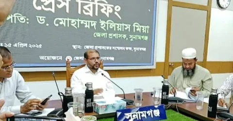 ধান কাটা শেষ করতে সরকারি কর্মকর্তাদের ছুটি বাতিল