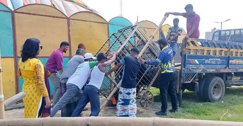 কুমিল্লার বাণিজ্য মেলার ভাল্লুক-বানর এখন সাফারি পার্কে