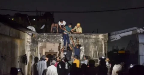 কলকাতায় আবাসিক হোটেলে আগুন, নিহত ১৪