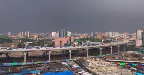 বৃষ্টির পরেও বিশ্বে বায়ু দূষণের তালিকায় শীর্ষে ঢাকা