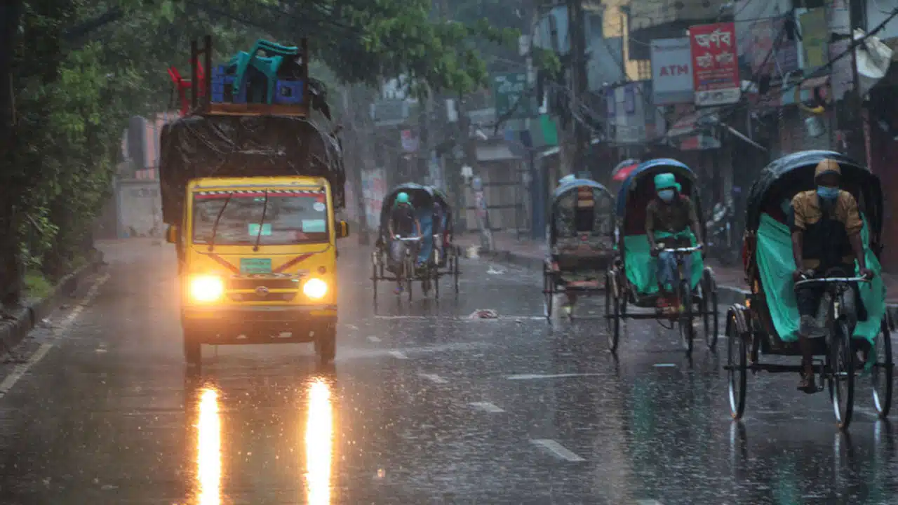 রংপুর অঞ্চলে বজ্রসহ বৃষ্টি হতে পারে