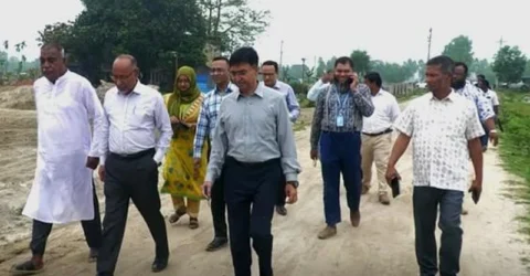 প্রস্তাবিত স্থান পরিদর্শনে বিভাগীয় স্বাস্থ্য পরিচালক