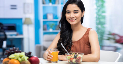গরমে ত্বকের আর্দ্রতা বজায় রাখতে যেসব ফল খাবেন