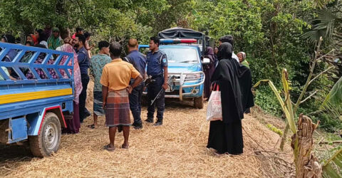মাদকাসক্ত ছেলেকে কুপিয়ে হত্যার পর থানায় হাজির বাবা