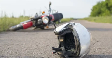 মহাসড়কে মোটরসাইকেলে ধাক্কা দিয়ে পালিয়েছে বাস, নিহত ২