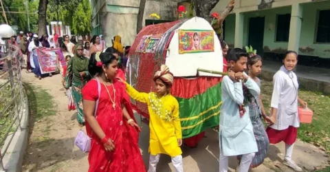 পহেলা বৈশাখে লোকজ শিল্প-সংস্কৃতির সঙ্গে পরিচয় ঘটলো নতুন প্রজন্মদের