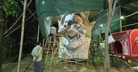 আগুন পরিকল্পিত, সন্দেহ চারুকলা শিক্ষার্থীদের ‘এই ধরনের প্রতিকৃতি দু’একদিনে তৈরি করা যায় না’
