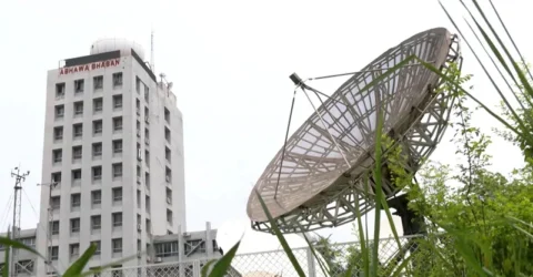 রাজধানীতে ঝোড়ো হওয়া-বজ্রসহ বৃষ্টির আভাস