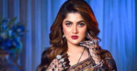 টক্সিসিটি নিতে পারিনি বলেই ছেড়ে এসেছিলাম: শ্রাবন্তী