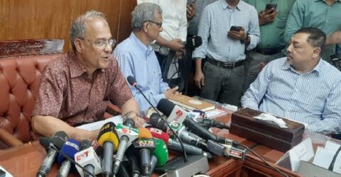 নববর্ষ সামনে রেখে নিরাপত্তা বাড়ানো হচ্ছে: স্বরাষ্ট্র উপদেষ্টা