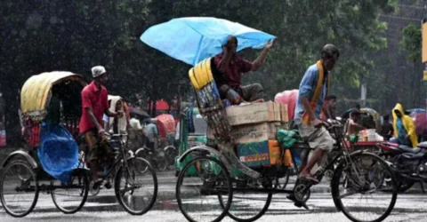 ৪ দিন ভারি বৃষ্টির আভাস, তাপমাত্রা নিয়ে সতর্কবার্তা