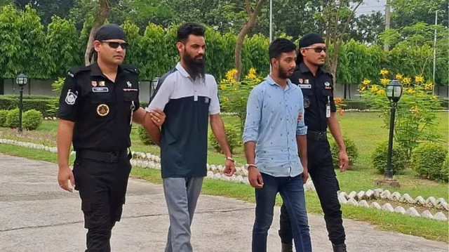 মেয়েকে উত্ত্যক্তের প্রতিবাদে বাবা খুন: প্রধান আসামিসহ গ্রেপ্তার ২