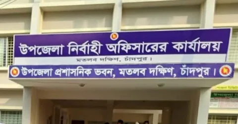 পিআইও কর্মকর্তা নিজেই করছেন অফিসের সকল কাজ