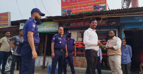জয়পুরহাটে অতিরিক্ত ভাড়া আদায়, ৩ পরিবহনকে জরিমানা