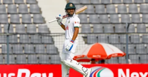 শান্ত-মিরাজ-তাইজুলের হতাশাজনক বিদায়ে চাপে বাংলাদেশ