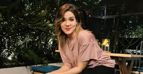 ‘একটু আদরে আমাকে রাখো’, কাকে বললেন মাহি