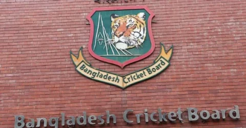 হঠাৎ বিসিবিতে অভিযানে দুদক