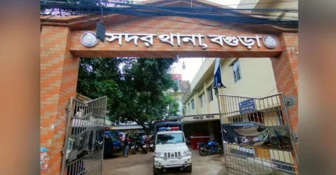বগুড়ায় কিশোর গ্যাংয়ের হামলায় ২ পুলিশ সদস্য আহত