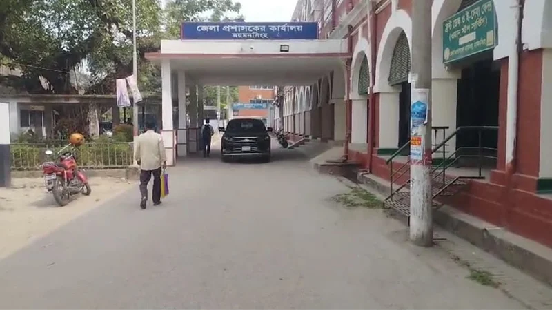 একই শিরোনামে একই সংবাদ ১৩ পত্রিকায়, সম্পাদকদের কারণ দর্শানোর নোটিশ