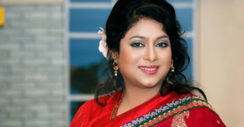 ৮ ঘণ্টার জন্য কেন ঢাকায় এসেছিলেন শাবনূর