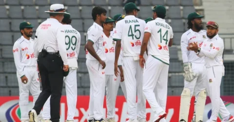 ২২ রানের লিড নিয়ে চা বিরতিতে জিম্বাবুয়ে