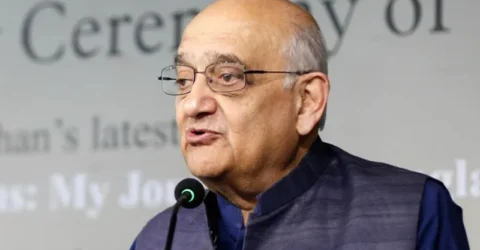 যুক্তরাষ্ট্রের বিকল্প হিসেবে ইইউ জোটে হিস্যা বাড়াতে হবে: রেহমান সোবহান