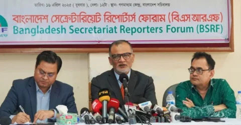 ট্রান্সশিপমেন্ট বাতিলে ২ হাজার কোটি টাকা খরচ বেড়েছে: বাণিজ্য উপদেষ্টা