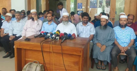 অনশনে না গিয়ে আলোচনায় সংকট সমাধানের আহ্বান কুয়েট প্রশাসনের