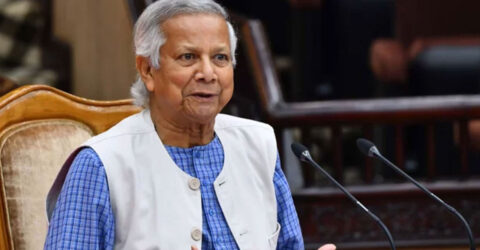 বন্যায় ক্ষতিগ্রস্তদের ঘর বিতরণ করলেন প্রধান উপদেষ্টা