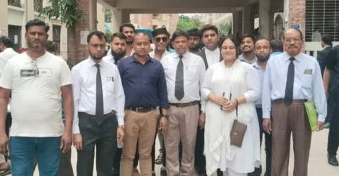 ফেসবুকে আপত্তিকর তথ্য প্রচার, কোটি টাকার মানহানির মামলা