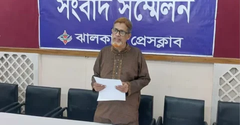 ঝালকাঠিতে বিএনপির কেন্দ্রীয় নেতার উপস্থিতিতে যুবদল নেতাকে মারধরের অভিযোগ