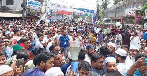 বিক্ষোভে উত্তাল সারা দেশ