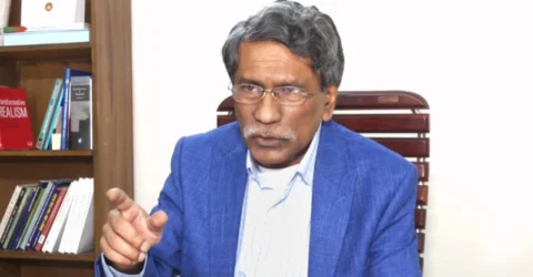 ফ্যাসিবাদ প্রতিষ্ঠিত হয়েছিল শাসনব্যবস্থায় গণতন্ত্রের ঘাটতিতে: আলী রীয়াজ