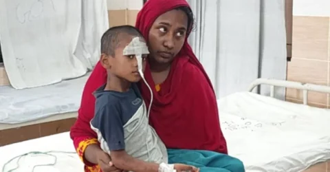 অপহরণ করে প্রতিবন্ধী বানিয়ে ভিক্ষা করানো হয় শিশু সোয়াইবকে